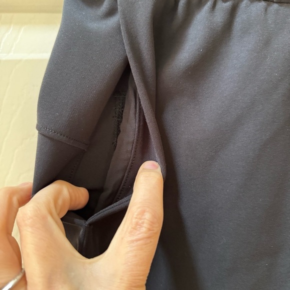 Lululemon On The Fly Wide Leg Woven Casual Pants Women’s size 4 - Picture 5 of 13